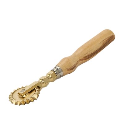 ROTELLA TAGLIAPASTA LEGNO/OTTONE